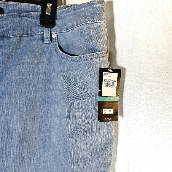 2/$20 Bandolino 16 Skinny Jeans - Picture 5 of 7